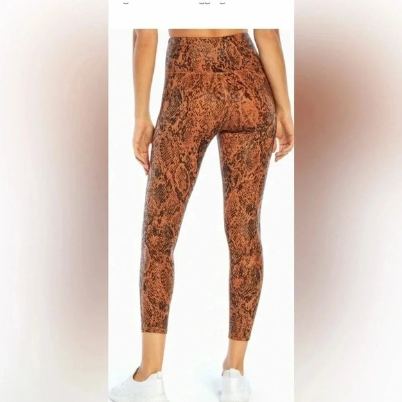 Zobha Taylor Sport Bra + High Rise Shine Legging Size L - Picture 3 of 13